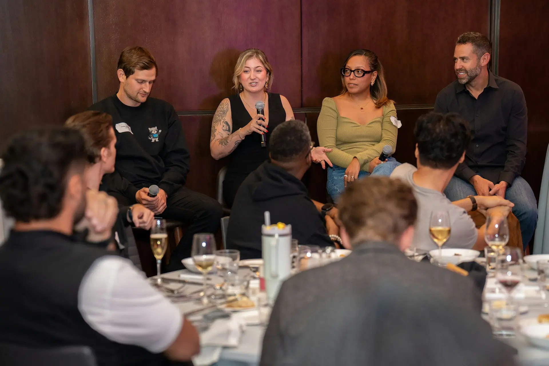 How to Moderate a Panel Discussion: A Moderator's Playbook