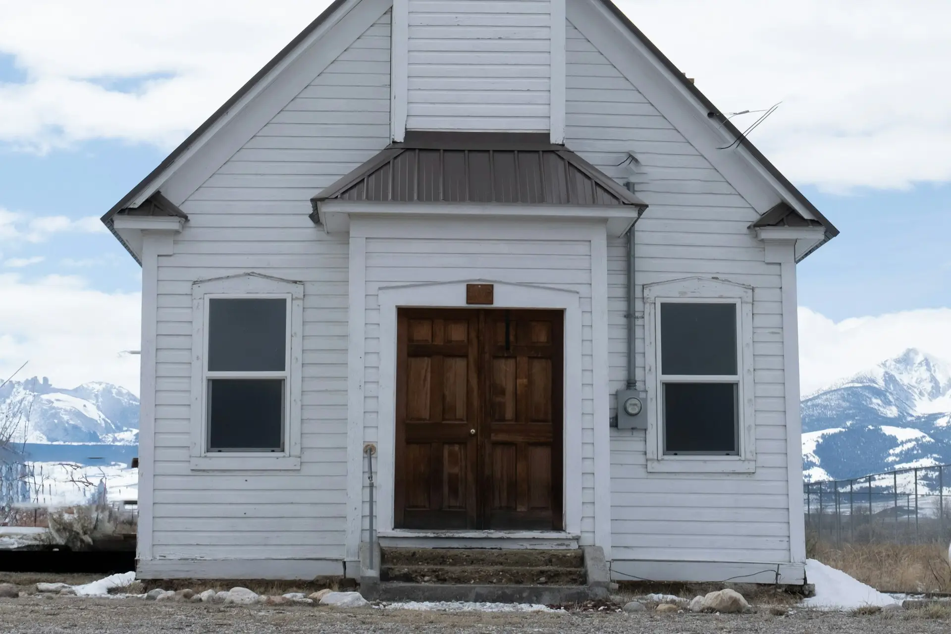 How to Grow Church Membership: Welcome Guests and Build Belonging