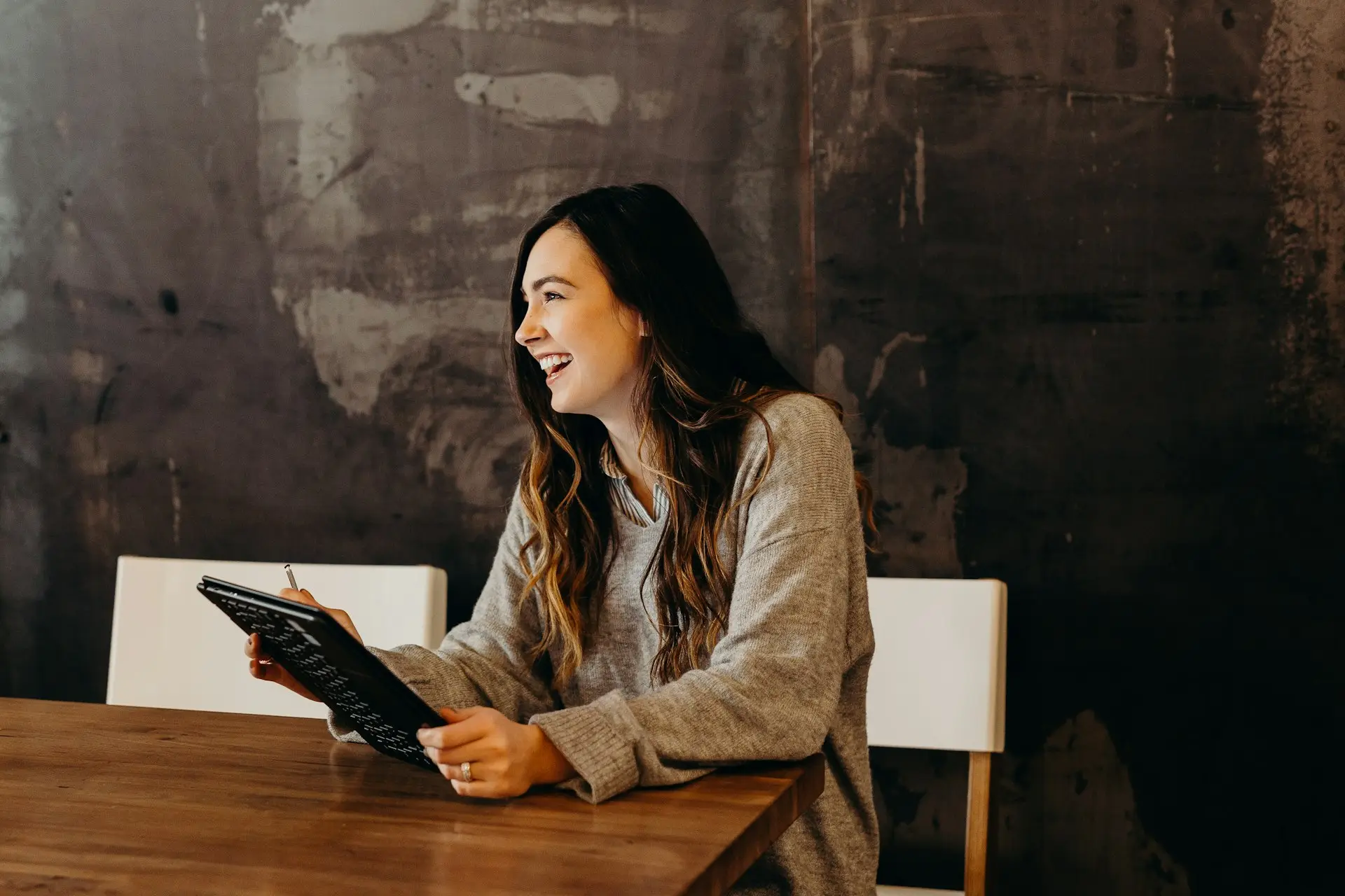 Online Community for Members: Plan, Launch and Moderate It
