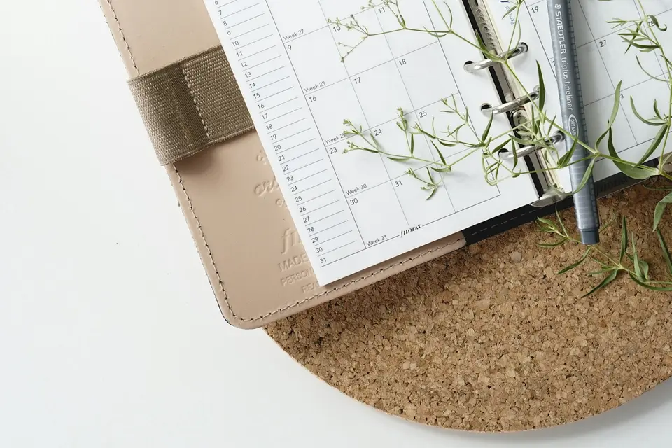 Stift auf einem Kalender