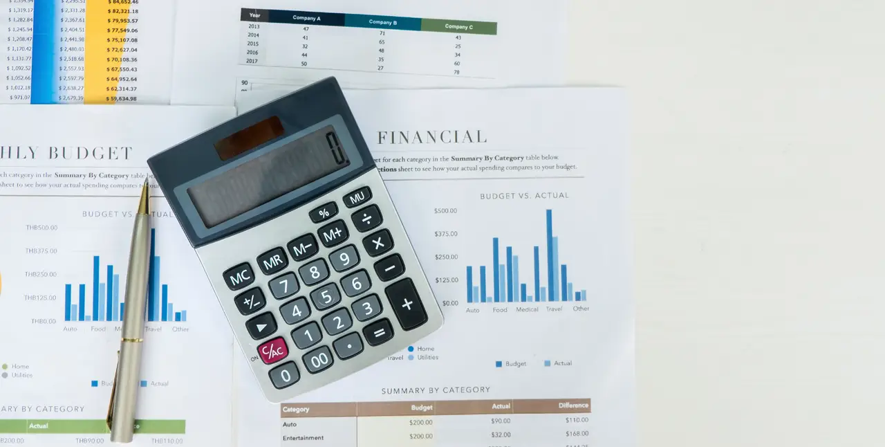Vereinsbuchhaltung im Verein, Taschenrechner, Finanzberichte
