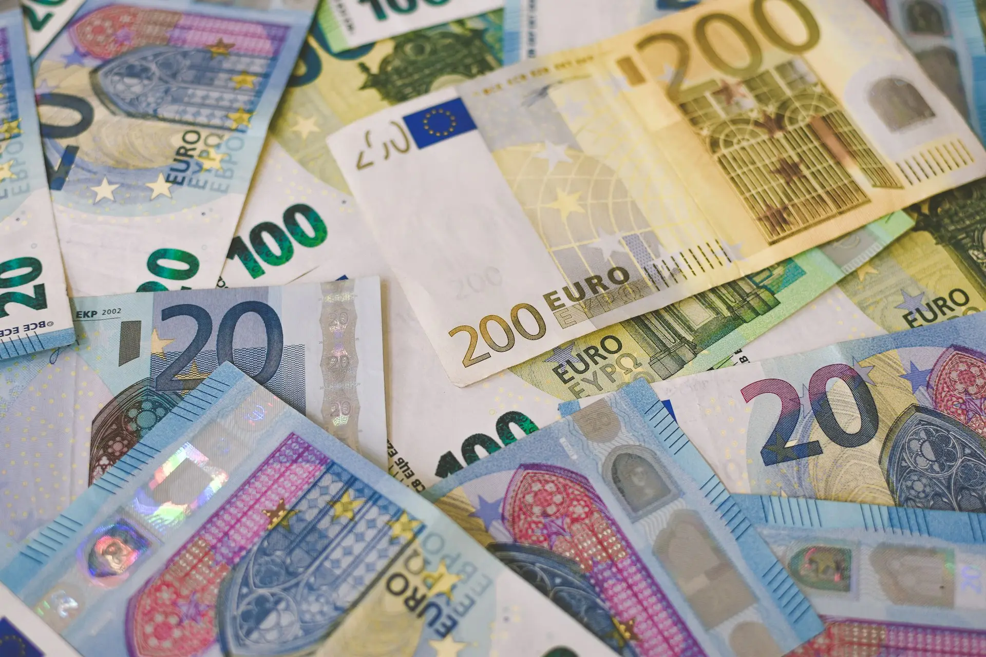 Verstreute Euro-Banknoten